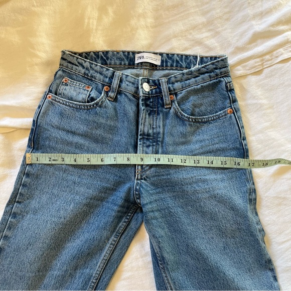 Zara Rigid Denim Jeans - Picture 3 of 6